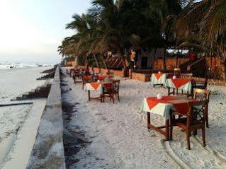 Swahili Villa Coco 2Br Apartment 700M To Beach Mombasa Zewnętrze zdjęcie